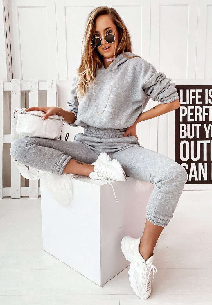 Sports hooded long-sleeved trousers suit